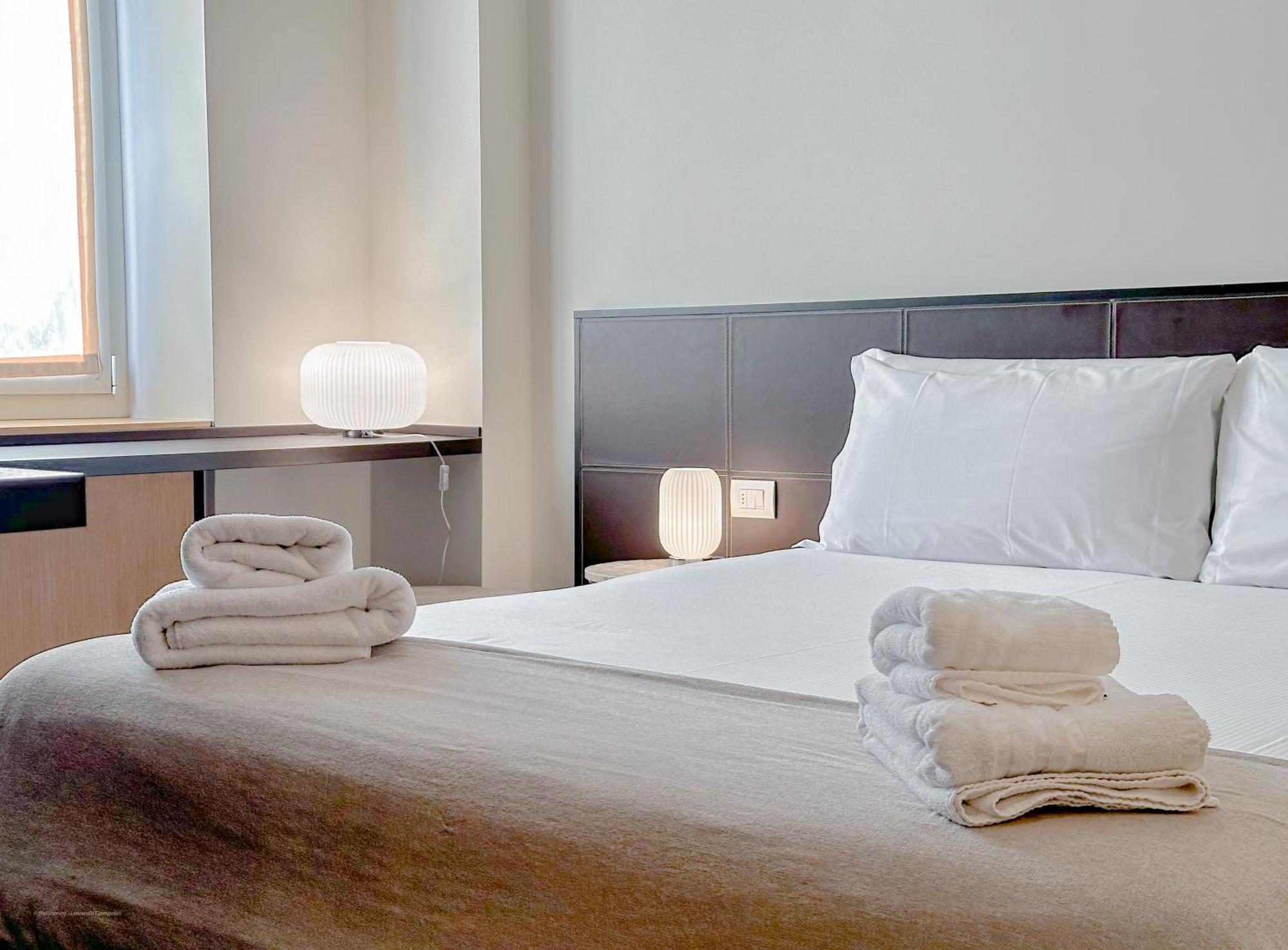 Fontana Suites - 15 Min Dal Duomo Mediolan Zewnętrze zdjęcie